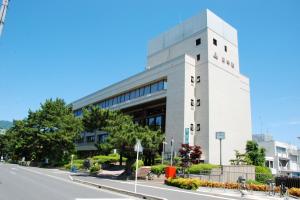府中町役場の外観写真
