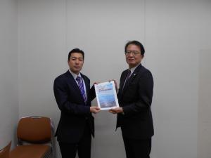 佐藤町長と諸岡建政部長