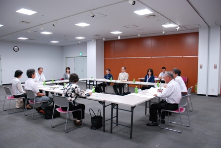 第1回　府中町まち・ひと・しごと創生有識者会議のようす1