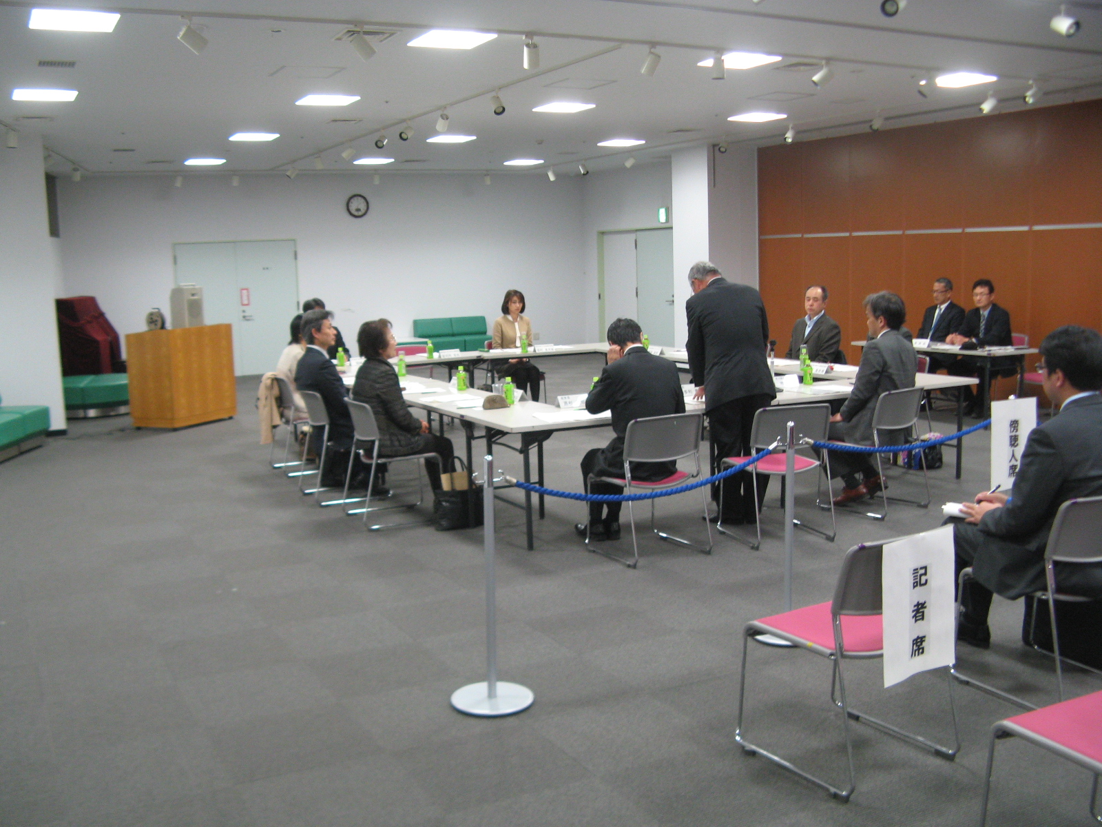 会議の様子1