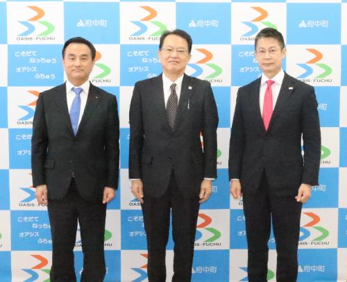 両県知事との写真