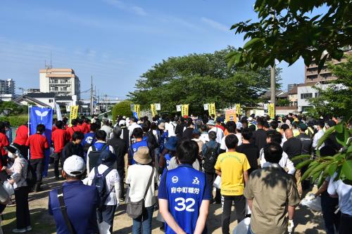 開会式の参加する参加者の様子