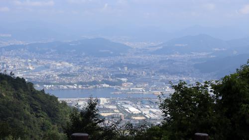 絵下山からの府中町