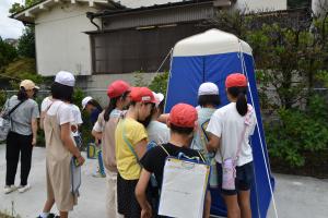 マンホールトイレ