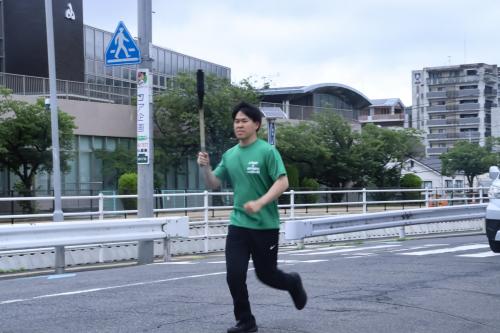 走る様子①