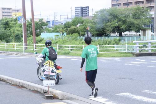 走る様子②