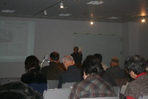 説明会の写真