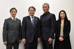 吉川晃司さんと町長の写真