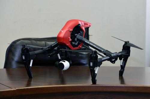 模擬飛行で使用したものと同機種のドローン画像